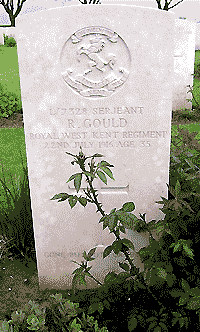 R Gould, grave, by Michelle and Andy Cooper 