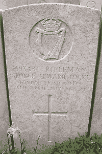 GE Locke, gravestone, by Andy and Michelle Cooper 