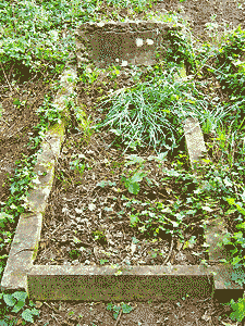 Mrs Richardson's grave, by Andy and Michelle Cooper