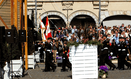 both gates are thrown open for the troops to enter